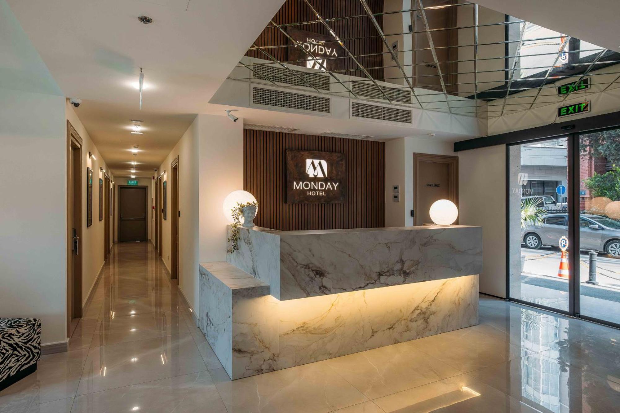 Hotel Monday By Dnt Group 第比利斯 外观 照片
