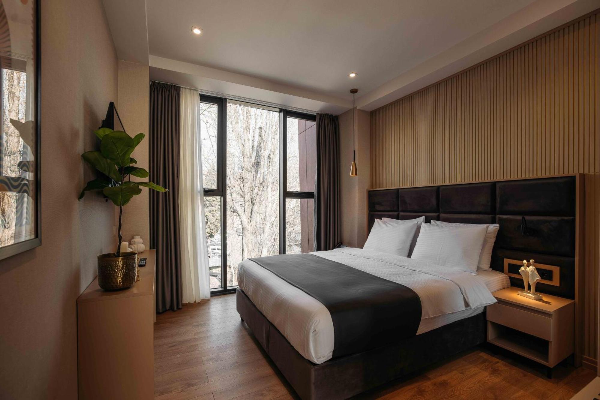 Hotel Monday By Dnt Group 第比利斯 外观 照片